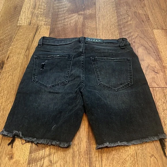NWT Risen Woman’s Black High Waist Distressed Long Shorts Size S